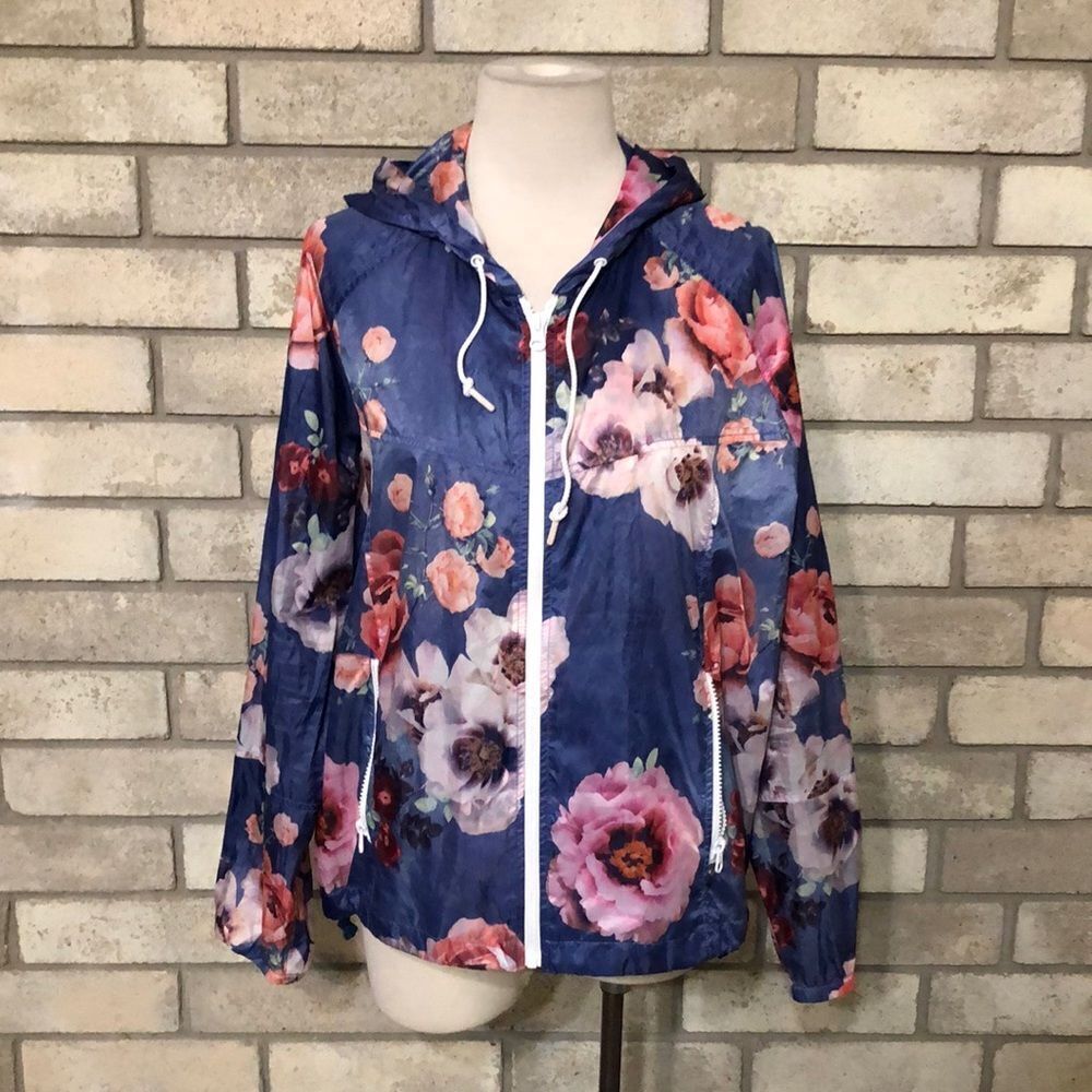 3for$20 American eagle light rain jacket junior medium